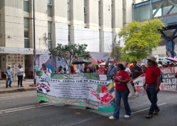 Magisterio oaxaqueño impone continuidad de la huelga nacional