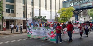 Magisterio oaxaqueño impone continuidad de la huelga nacional