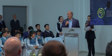 Natividad Castrejón inaugura aulas STEM en colegio de Ciudad Sahagún