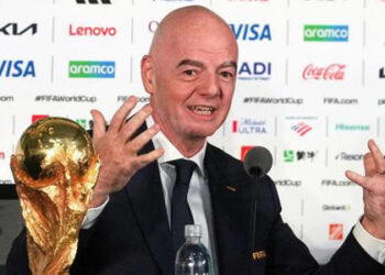 Infantino ironiza con la ausencia de Italia y tensa el debate mundialista