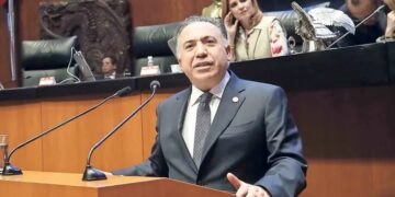 Enrique Inzunza reaparece tras 57 días ausente; por videoconferencia en Senado