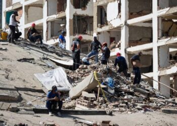 Venezuela: Asciende cifra de muertos y heridos tras doble sismo