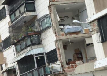 Emergencia en Venezuela: dos sismos superior a 7 provoca pánico y derrumbes