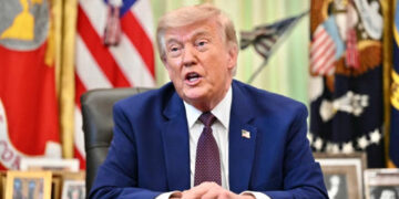 Trump amenaza con abandonar el T-MEC para forzar nuevas concesiones