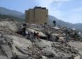 Suman 920 muertos y 50 mil desaparecidos tras terremotos en Venezuela