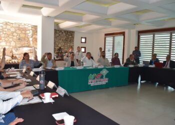 UTVM fortalece vínculo con sectores productivos y sociales.