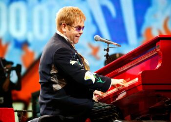 ¡Confirmado! Elton John regresa a México con dos conciertos en octubre