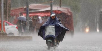 ¡CDMX bajo el agua! 'Tláloc' colapsa la capital con alertas en las 16 alcaldías