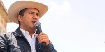 Asesinato de Carlos Manzo habría sido una represalia de Los Rs.