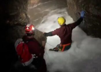 Cuetzalan, Puebla: Lluvias frenan rescate de excursionistas muertos en gruta