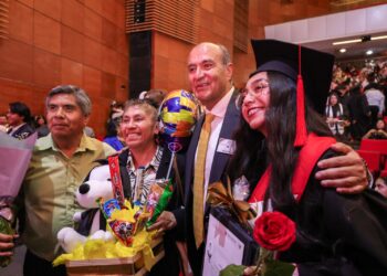 Concluyen su formación 196 estudiantes del CREN "Benito Juárez"