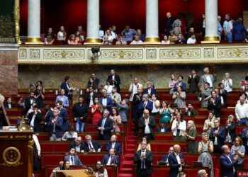 Francia aprueba la eutanasia: Iglesia advierte un quiebre civilizatorio