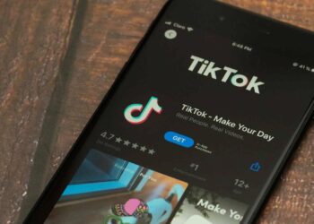 TikTok enfrenta histórica multa en UE por fallos en seguridad infantil