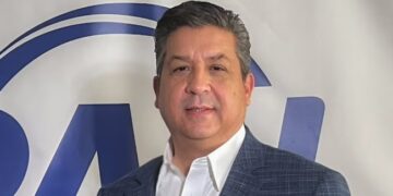 Tribunal bloquea cuentas bancarias de Cabeza de Vaca.