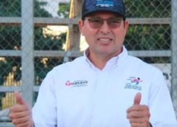 Exfuncionario de Sinaloa cae en EU con 111 mil pastillas de fentanilo.