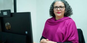 Graciela Domínguez sustituye a Rocha Moya tras crisis política.