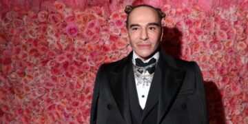 ¡VIRAL! John Galliano queda fuera de la Met Gala 2027 tras polémica.