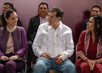 Simey Olvera usa doble de Sheinbaum y desata burlas