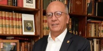 Muere Vicente Quirarte, el autor que convirtió a la CDMX en poesía e historia