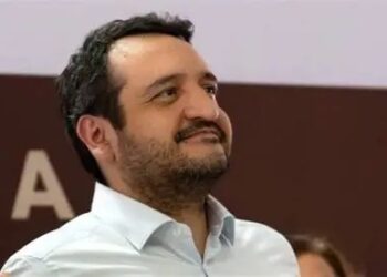 Sin visa! Andy López Beltrán reta a Trump y lo llama "apático"