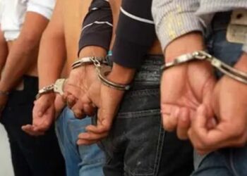 Detienen a cinco marinos y un policía estatal en Veracruz por presunto secuestro exprés