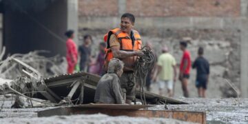 Nepal bajo el lodo: 2.5 mil desaparecidos tras catástrofe