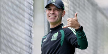 Rafa Márquez suma a Lillo y Guardado al nuevo cuerpo técnico