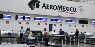 Detectan en Telegram supuesta base de datos de Aeroméxico.