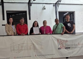 Recibe SEPH donación de 2 mil libros de la Fundación Elena Poniatowska