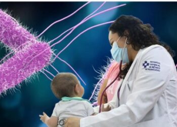 Salmonela afecta a 135 médicos del Hospital General de México.