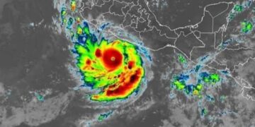Huracán Polo se intensifica a categoría 5, registra vientos de 260 km/h.