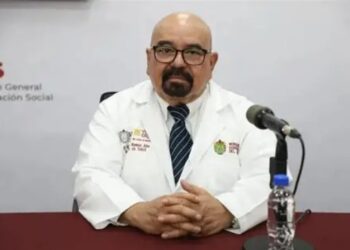 ¡Pues no opere!, amenaza jefe de IMSS ante desabasto