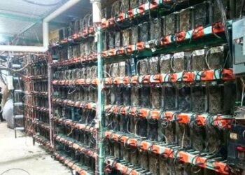 Desmantelan en Puebla granja clandestina de criptomonedas.