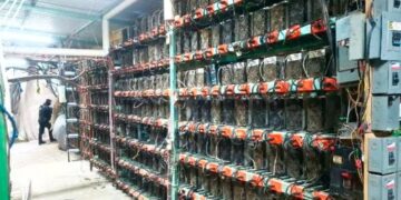 Desmantelan en Puebla granja clandestina de criptomonedas.