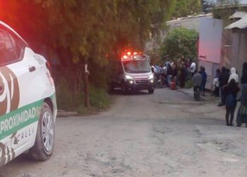 Cuautitlán Izcalli: Pirotecnia estalla en procesión, deja un muerto y 10 heridos