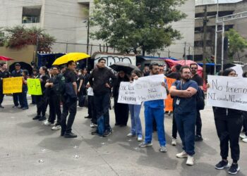 brote de Salmonella, chinches, comida, desabasto de medicamentos, Hospital General de México, médicos, problemas sanitarios, residentes, videos, viral