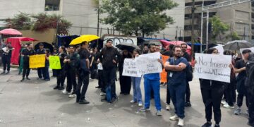 brote de Salmonella, chinches, comida, desabasto de medicamentos, Hospital General de México, médicos, problemas sanitarios, residentes, videos, viral