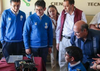 Hidalgo fortalece al CECYTEH con nuevas carreras y laboratorio STEM en Tizayuca