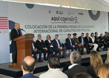 Kuri abre frente de choque con Sheinbaum por invitar a Ronald Johnson