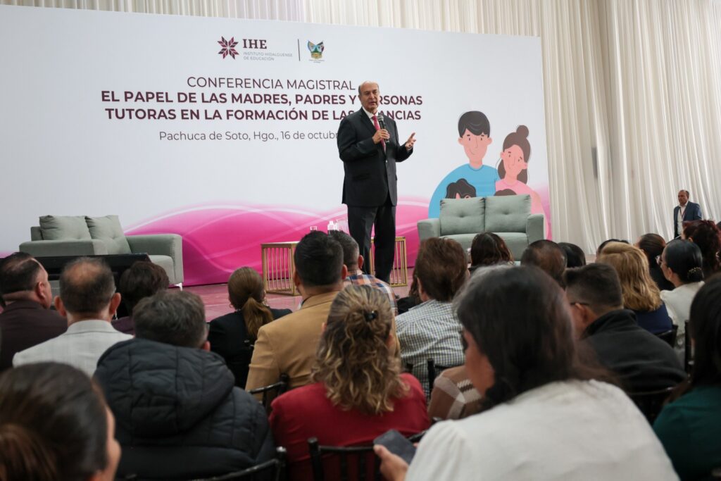 Natividad Castrejón destaca el papel de las familias en la formación de niñas y niños