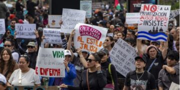 Exigen agua potable en Guadalajara y denuncian abusos policiales (VIDEOS).