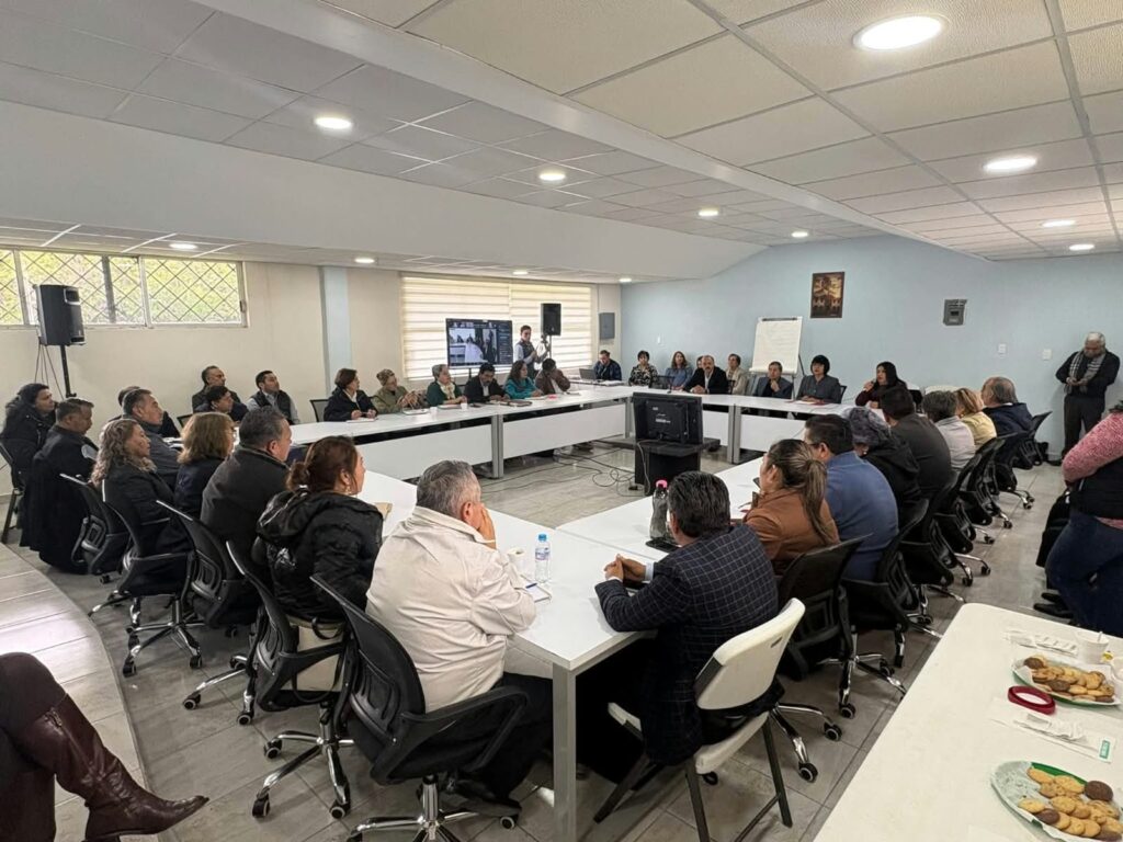 Capacita SEPH a supervisores escolares en acompañamiento pedagógico