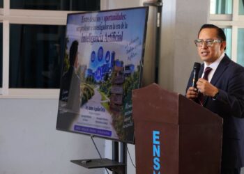 Escuelas Normales realizan foro sobre inteligencia artificial y tecnologías educativas