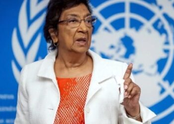Navi Pillay gana el Nobel de la Paz por su defensa de los derechos humanos.