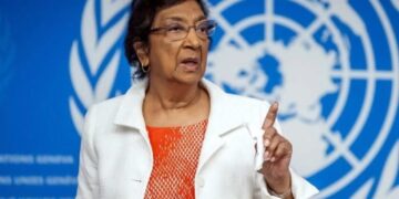 Navi Pillay gana el Nobel de la Paz por su defensa de los derechos humanos.