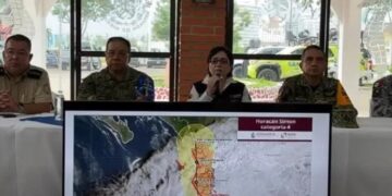 Huracán Simón: ordenan resguardo en 24 municipios de cuatro estados