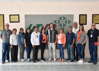 UTVM fortalece la enseñanza del inglés con voluntario de Peace Corps