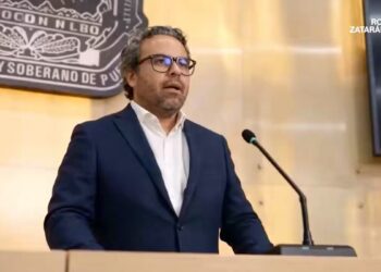 Diputado de Morena rinde informe ante extraterrestres y desata críticas (VIDEO).