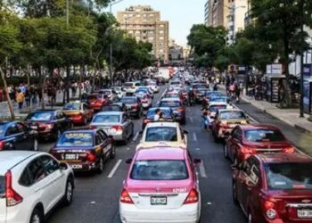 Congestión vial en México: la crisis que consume tiempo y dinero