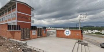 Ataque con cuchillos sacude secundaria de Querétaro